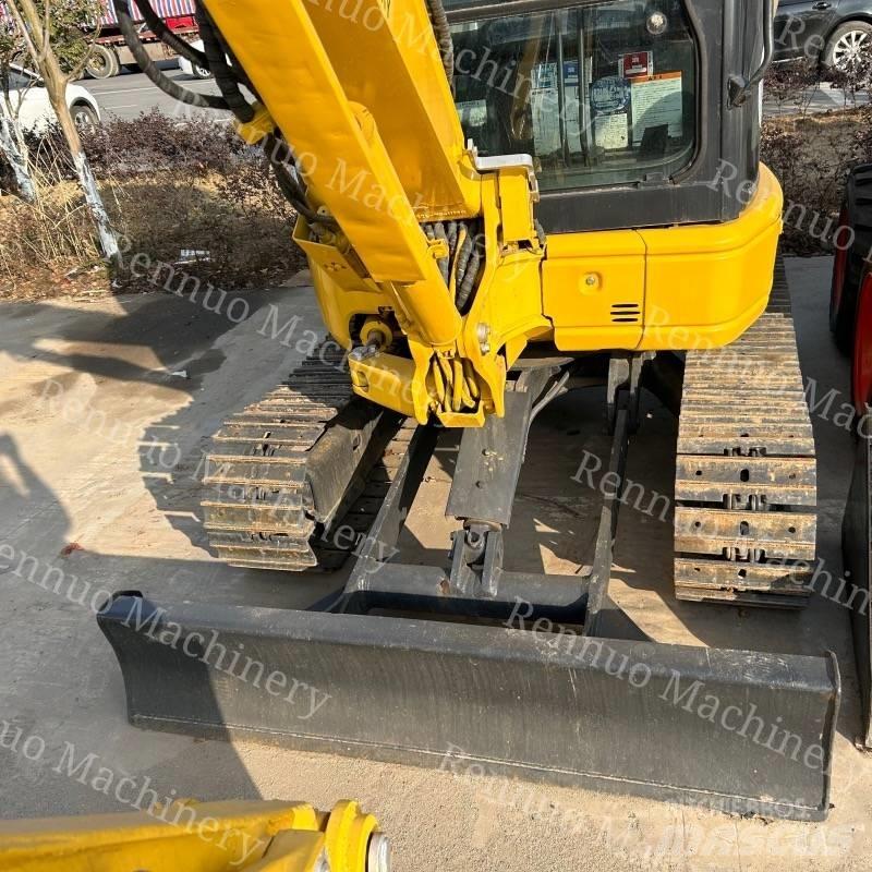 Komatsu PC35MR Mini bagri <7t