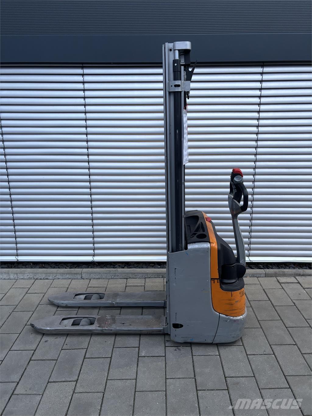 Still EXV 10 Samopogonski ročni viličarji