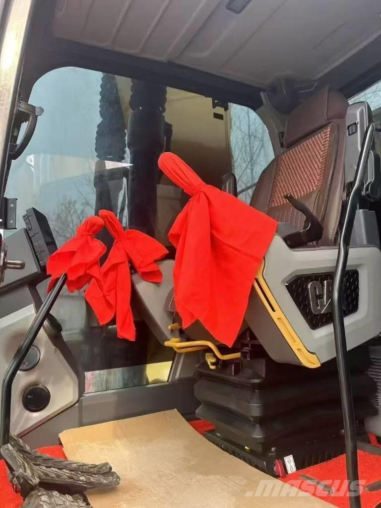 CAT 323 Bagri goseničarji