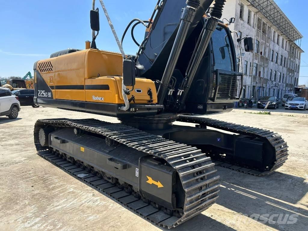 Hyundai 225lc-9s Midi bagri 7t – 12t