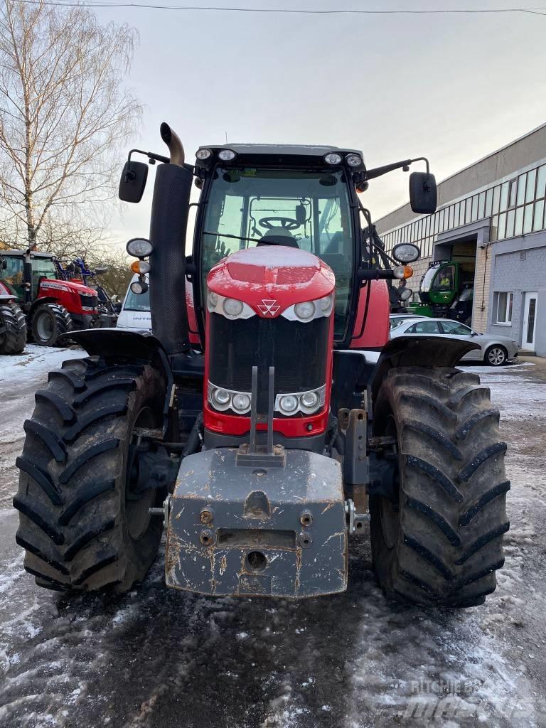 Massey Ferguson 7724 Traktorji