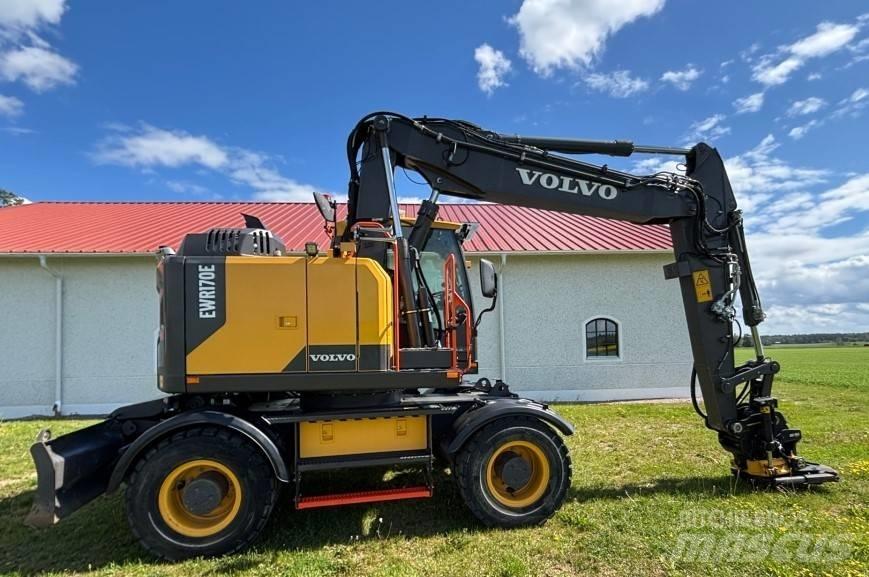 Volvo EWR 170 E Bagri na kolesih