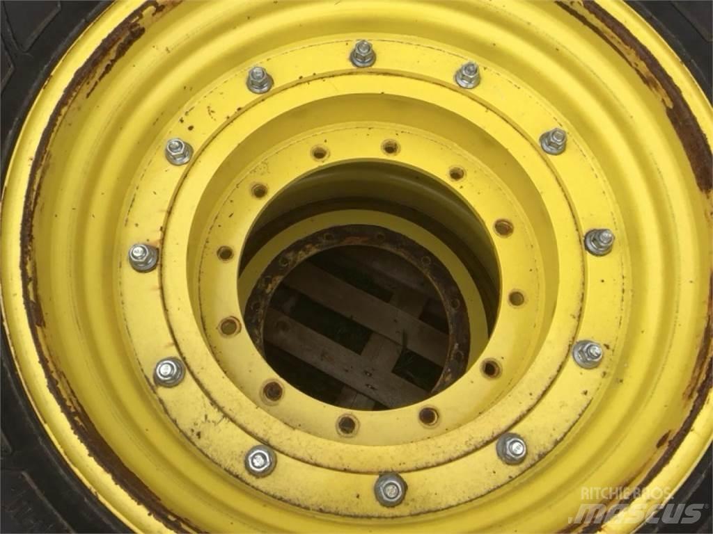 Mitas 680/80R42 Gume, kolesa in platišča