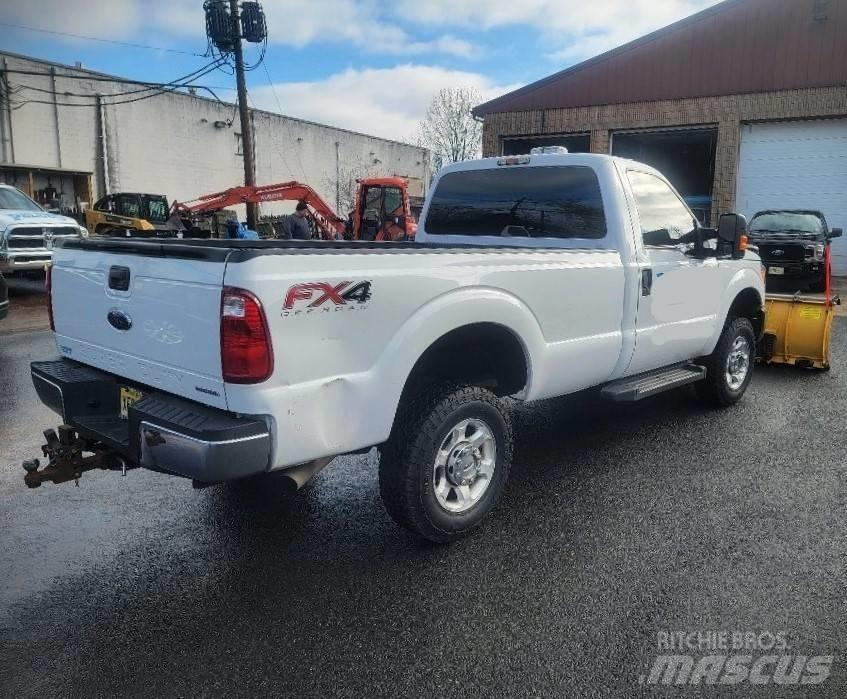 Ford F 250 FX4 Snežne deske in plugi
