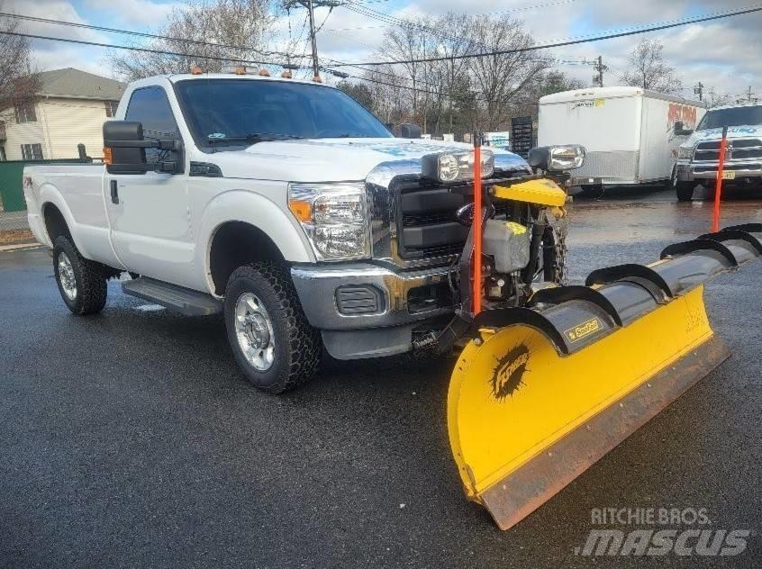 Ford F 250 FX4 Snežne deske in plugi