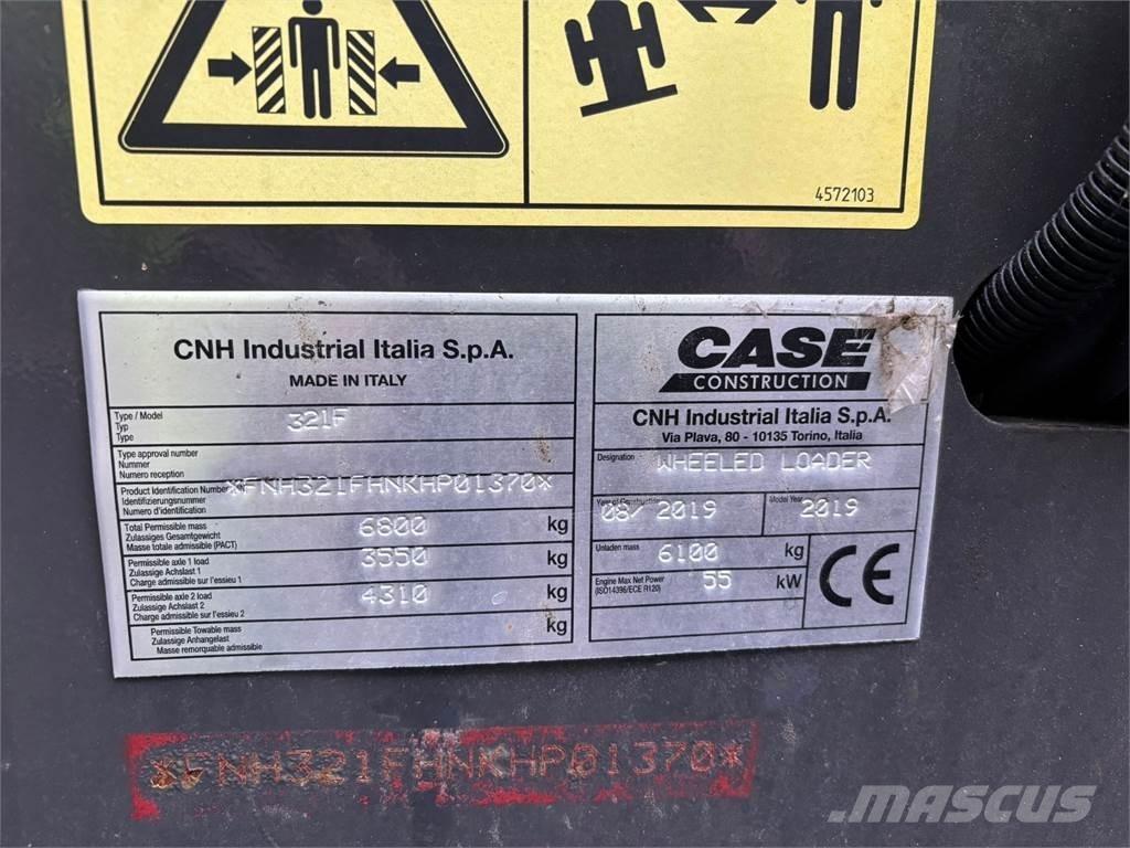 CASE 321f Kolesni nakladalci