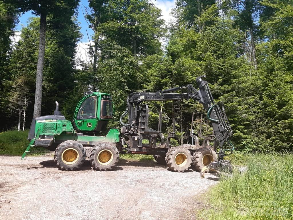 John Deere 1110G Forwarderji