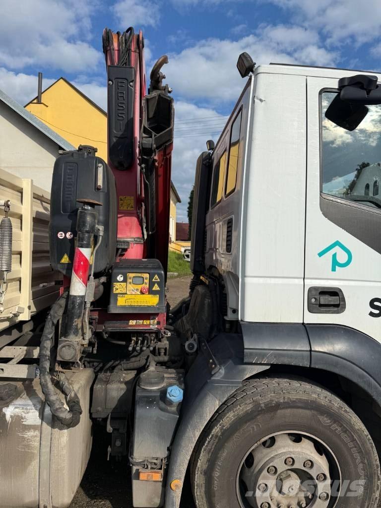 Iveco MAGIRUS Tovornjaki z žerjavom