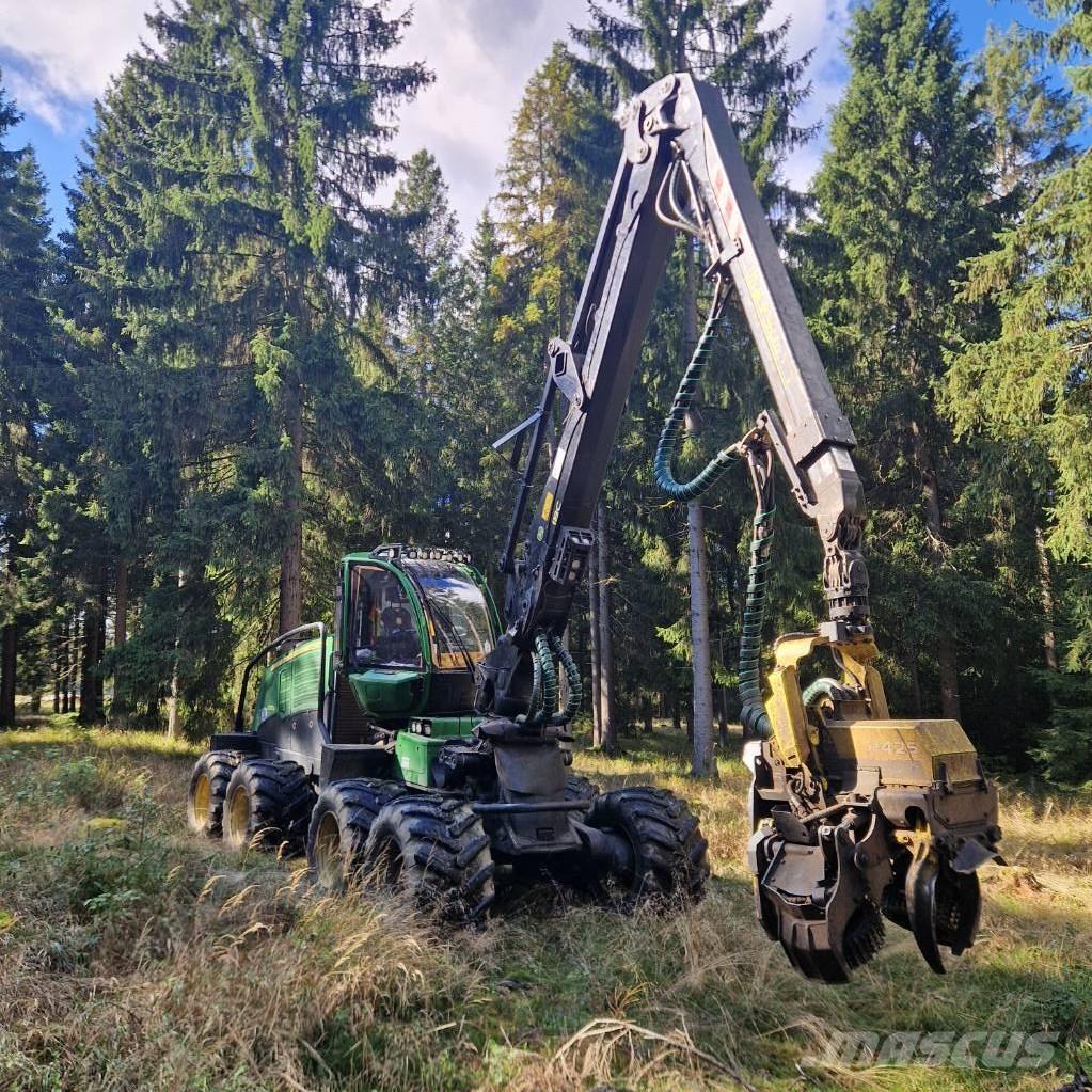 John Deere 1270 G Harvesterji
