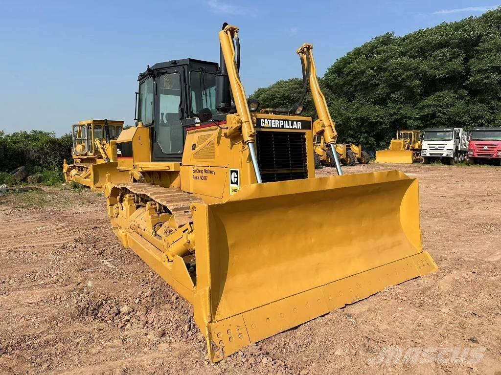 CAT D 6 G Buldožerji goseničarji