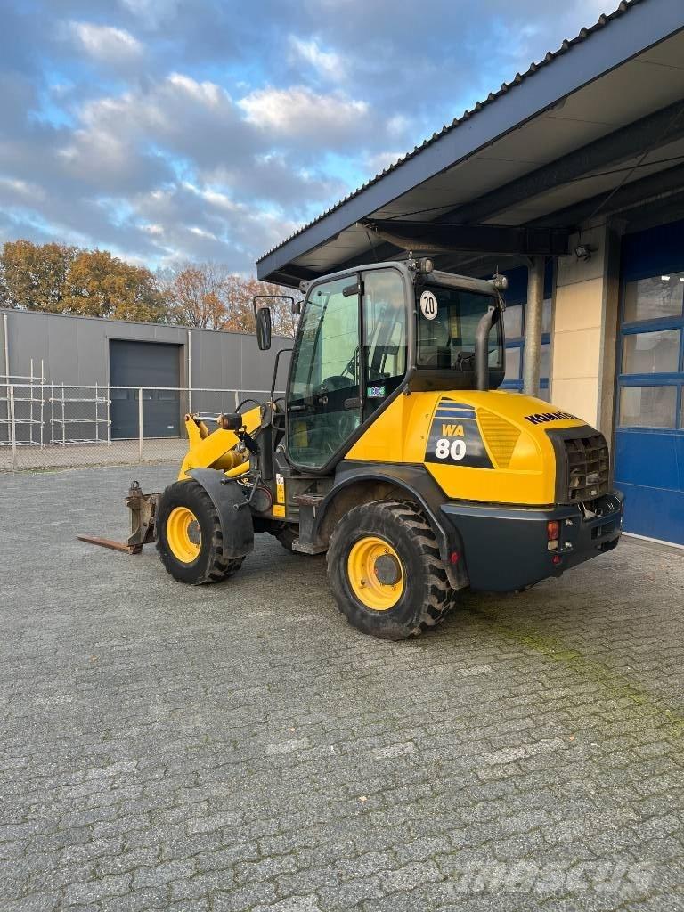 Komatsu WA 80-6 Kolesni nakladalci