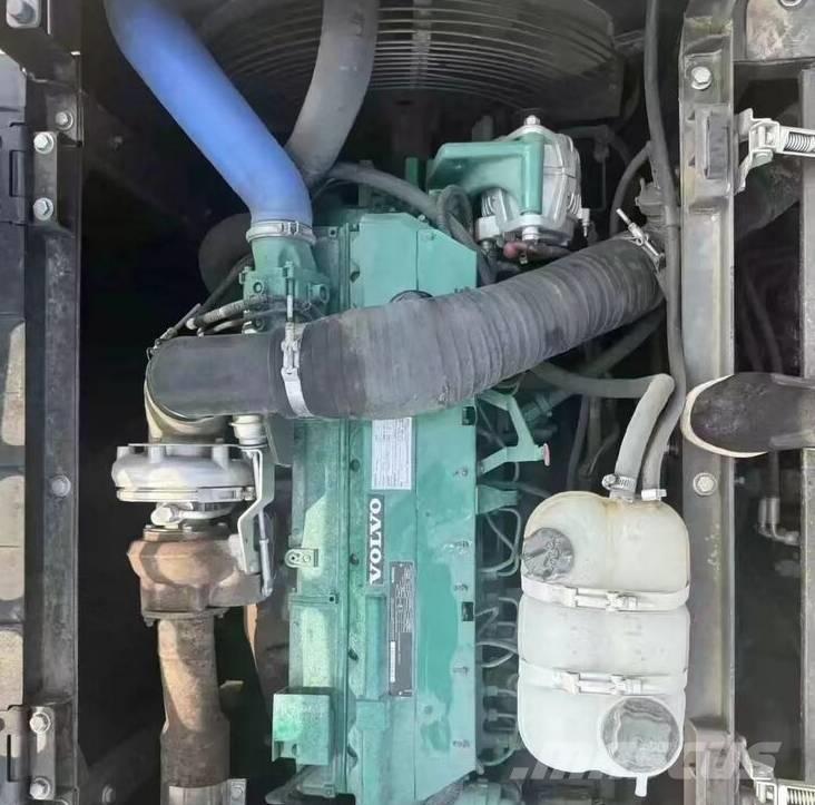 Volvo EC290 Bagri goseničarji