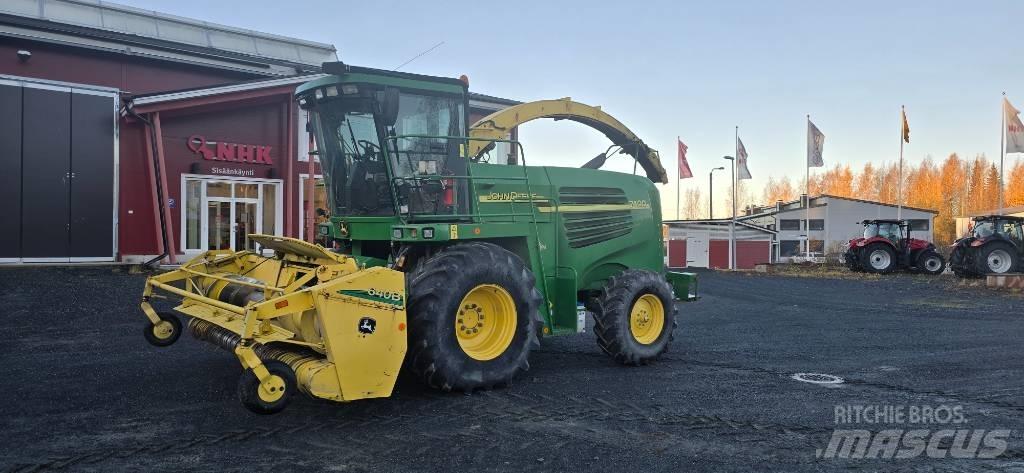 John Deere 7400 Stroji za krmo na lastni pogon
