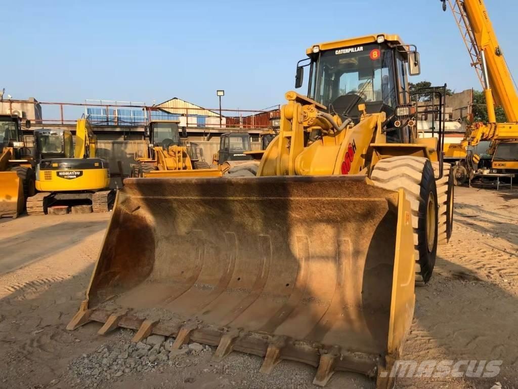 CAT 966H Kolesni nakladalci