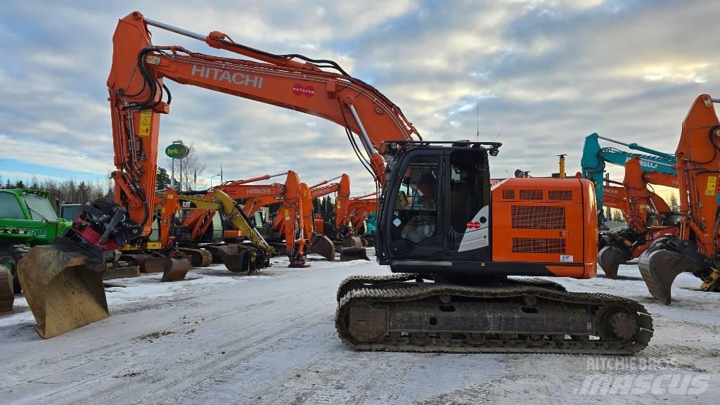 Hitachi ZX225USRLC-6 Bagri goseničarji
