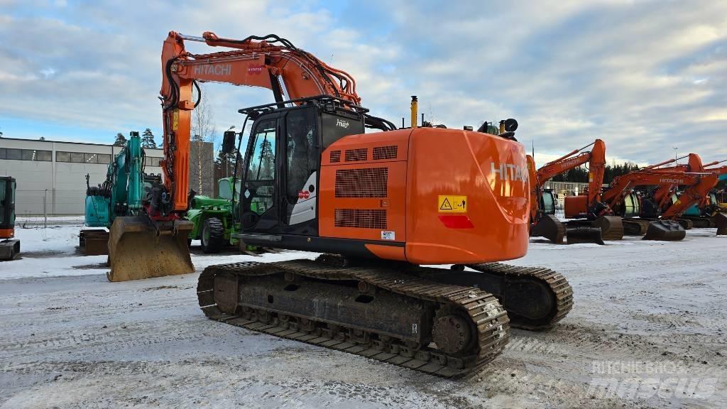 Hitachi ZX225USRLC-6 Bagri goseničarji