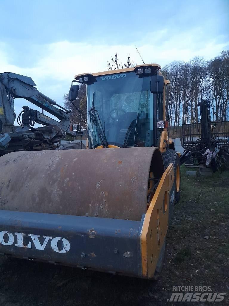Volvo SD 135 B Enojni valjarji