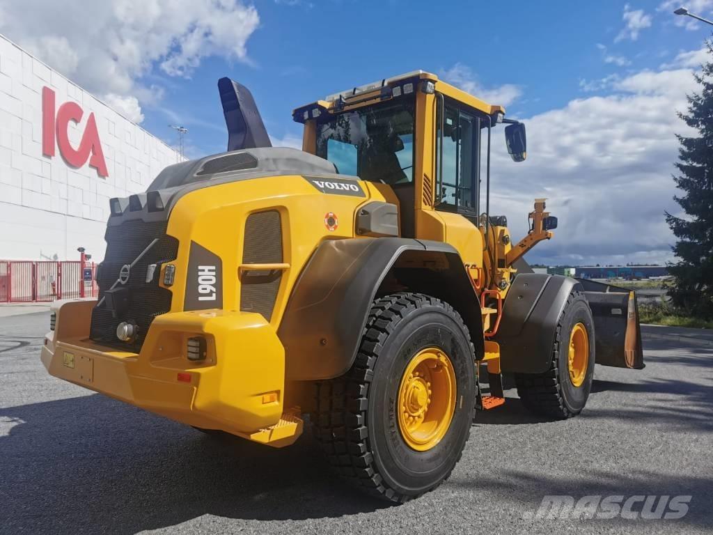 Volvo L90H Kolesni nakladalci
