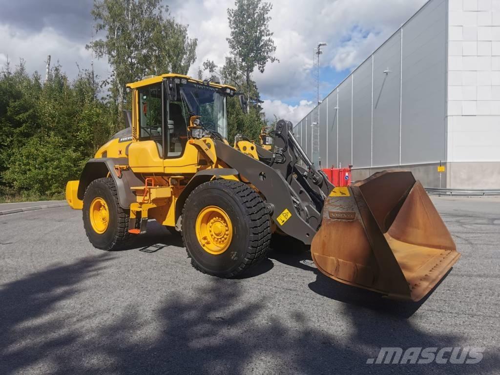 Volvo L90H Kolesni nakladalci