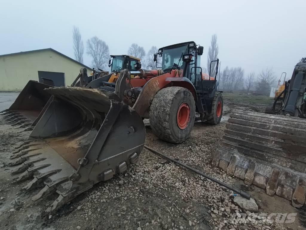 Hitachi ZW 310 Kolesni nakladalci