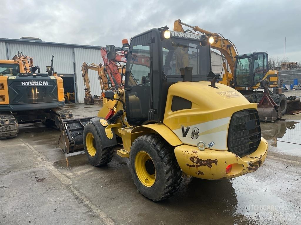 Yanmar V8 (26697) Kolesni nakladalci