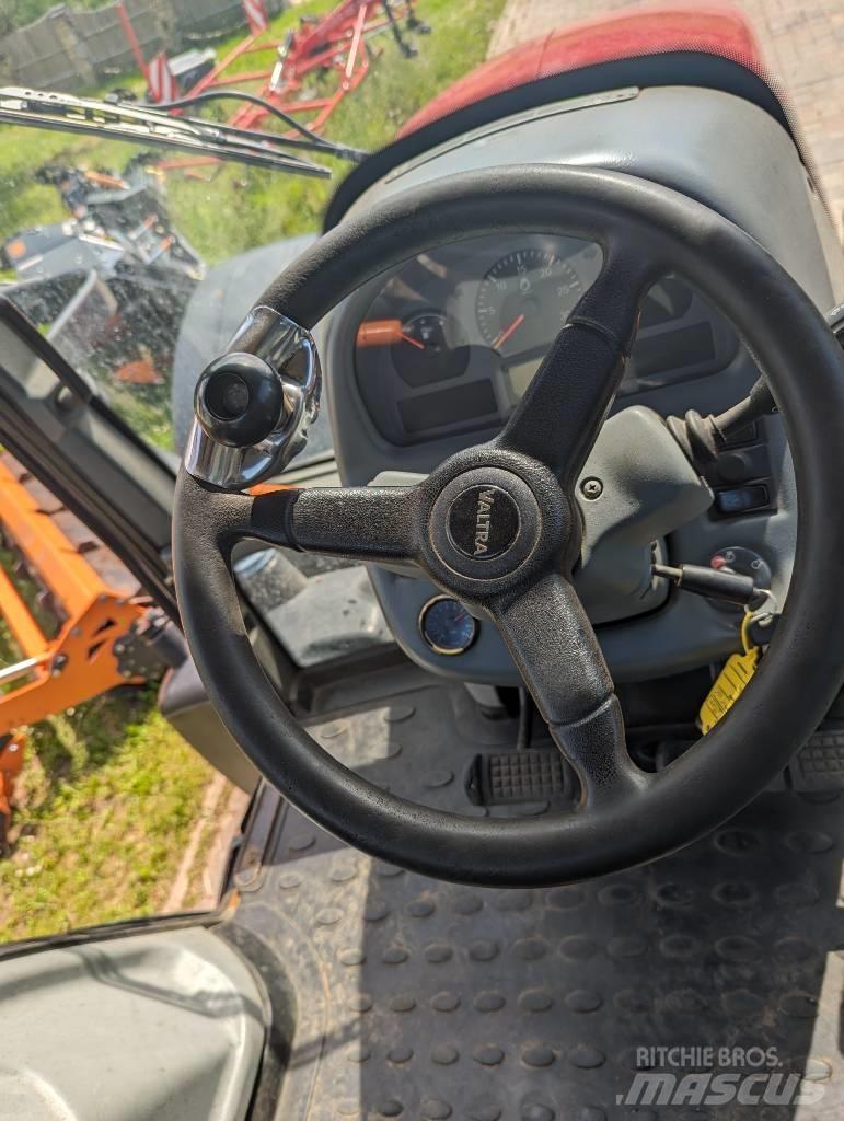 Valtra N 103.4 Traktorji