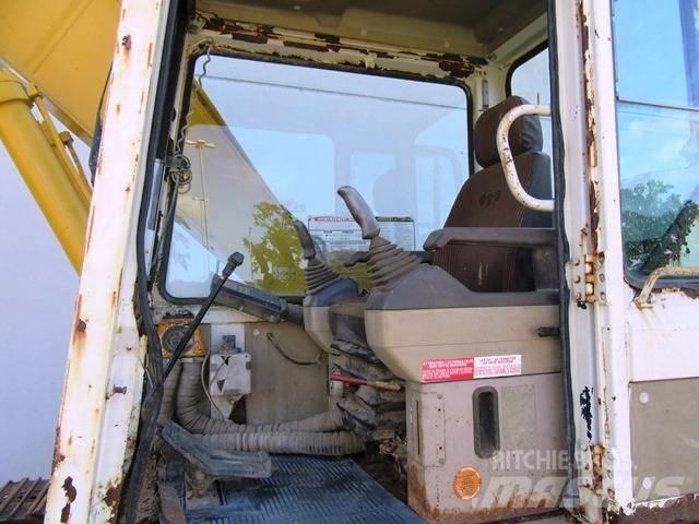 Komatsu PC 180 LC Bagri goseničarji