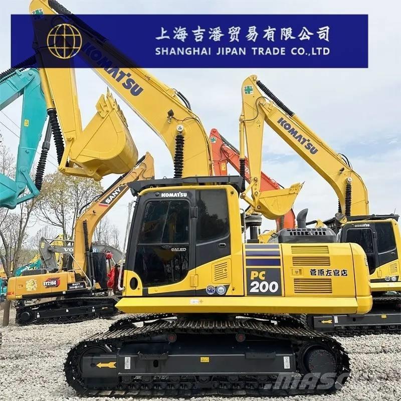 Komatsu PC 220-8 Bagri goseničarji