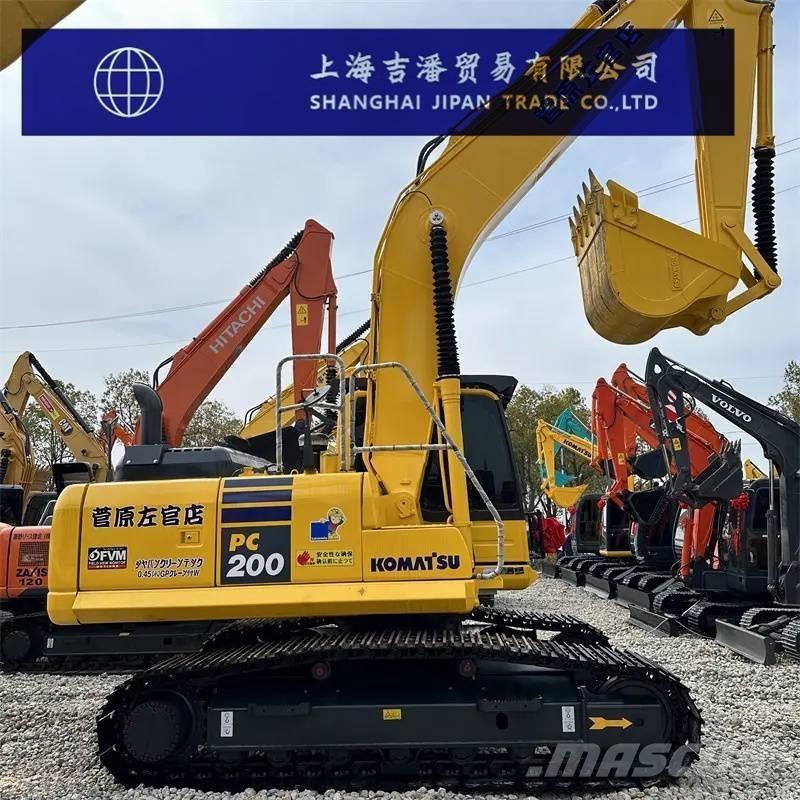 Komatsu PC 220-8 Bagri goseničarji