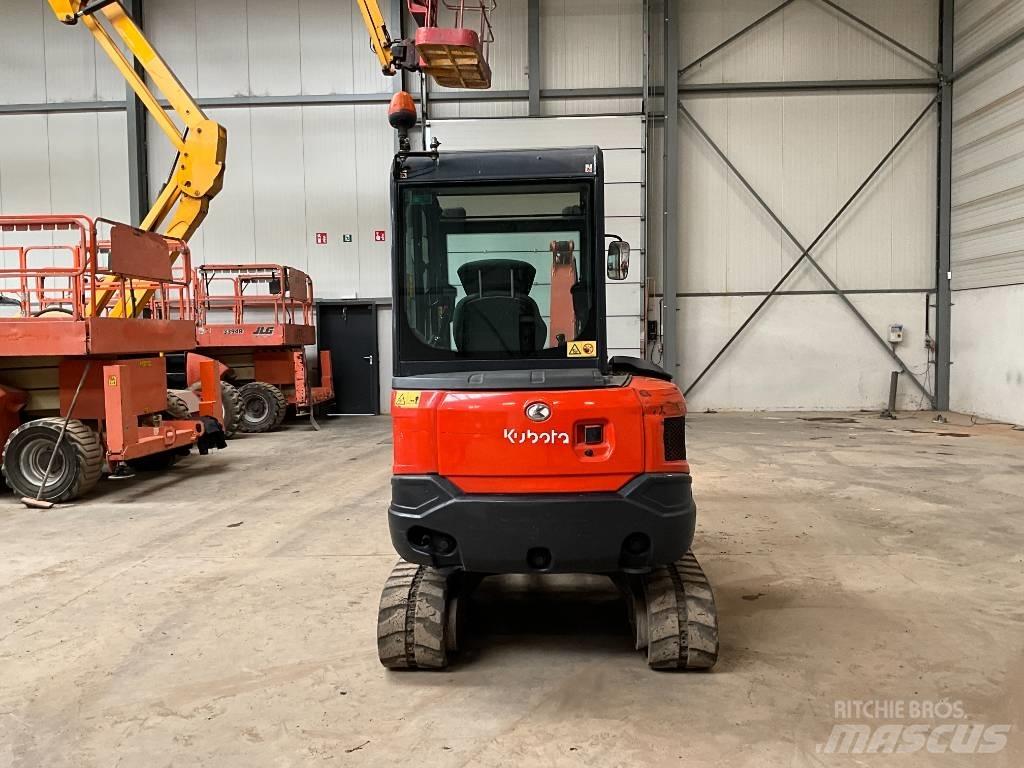 Kubota KX 030-4 Mini bagri <7t