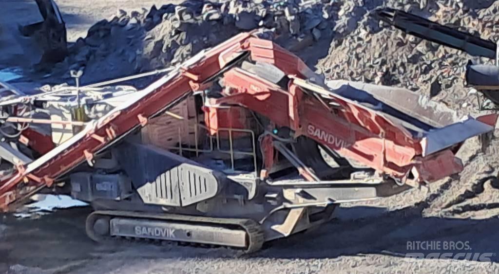 Sandvik QH 332 DDHS Mobilni drobilniki