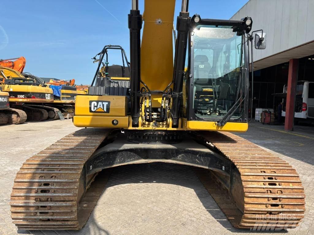 CAT 330 Bagri goseničarji