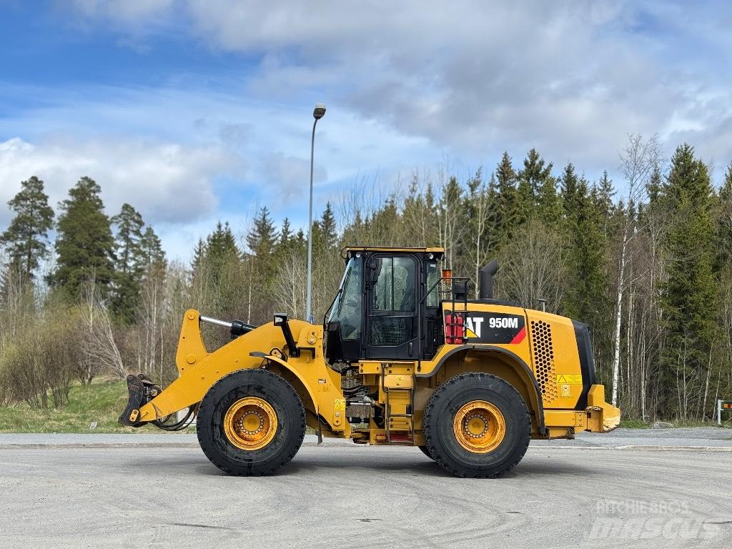 CAT 950 M Kolesni nakladalci