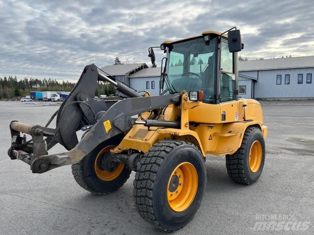 Volvo L30 G S Kolesni nakladalci