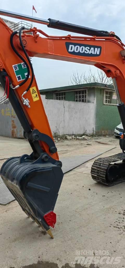 Doosan DX 60 Mini bagri <7t