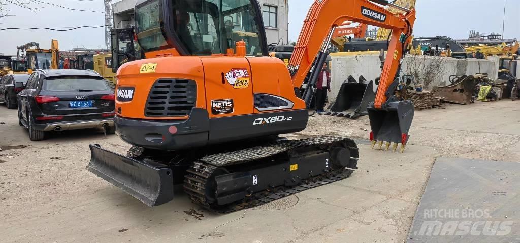 Doosan DX 60 Mini bagri <7t