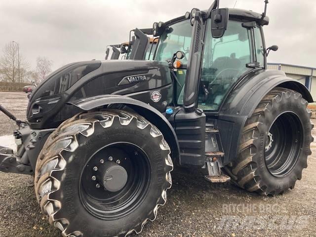 Valtra T 254 V Traktorji