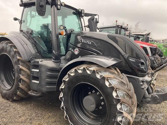 Valtra T 254 V Traktorji