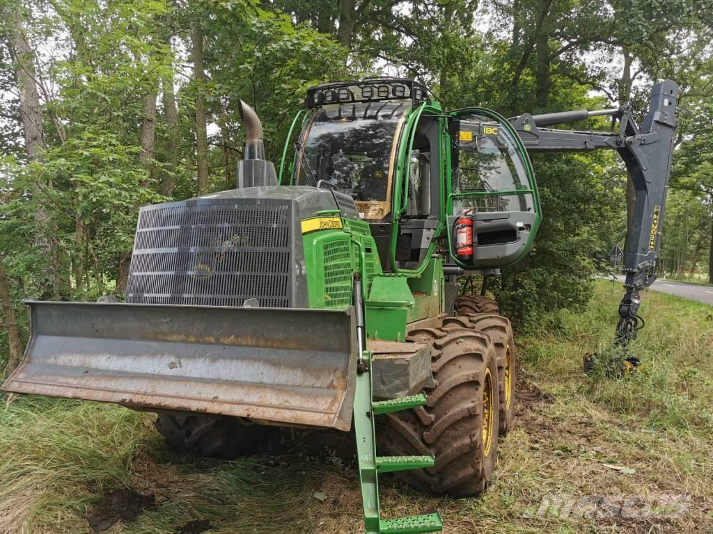 John Deere 1110G Forwarderji