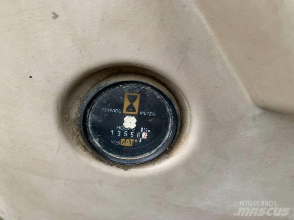 CAT 320N Bagri goseničarji