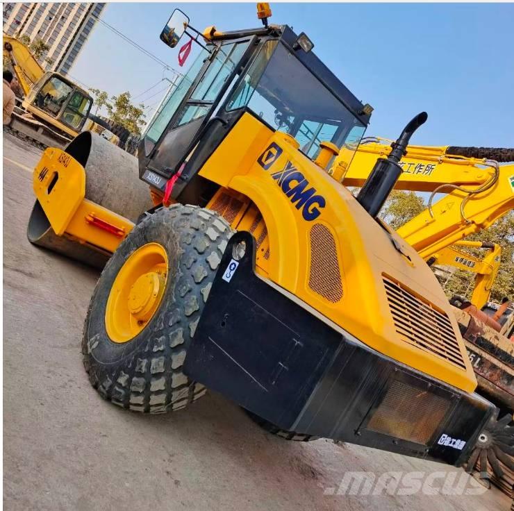 XCMG XS 142 J Enojni valjarji