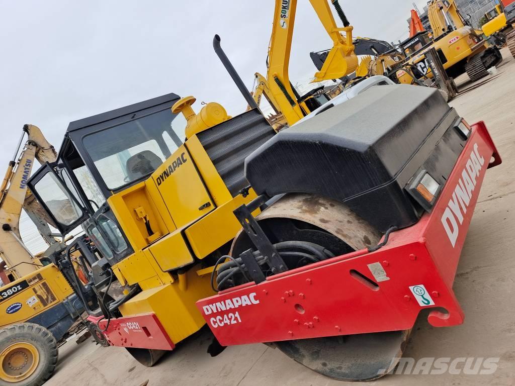 Dynapac CC 421 Dvojni valjarji