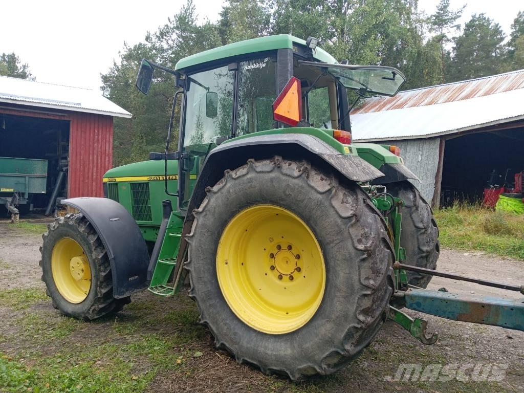 John Deere 6910 Traktorji