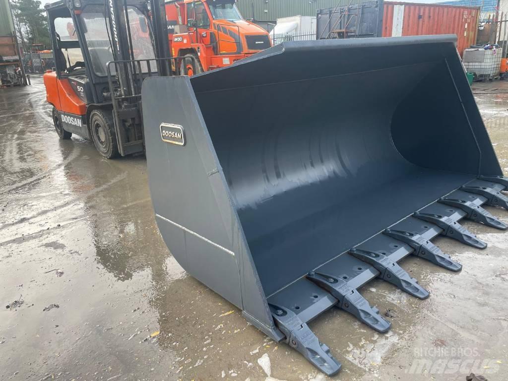 Doosan DL 420-3 Žlice