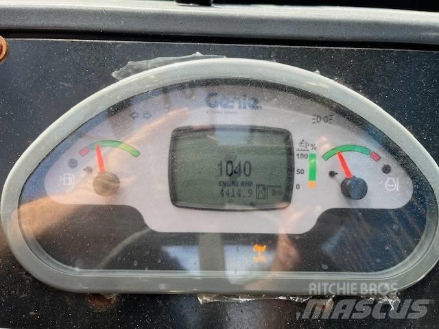 Genie GTH-844 Teleskopski viličarji