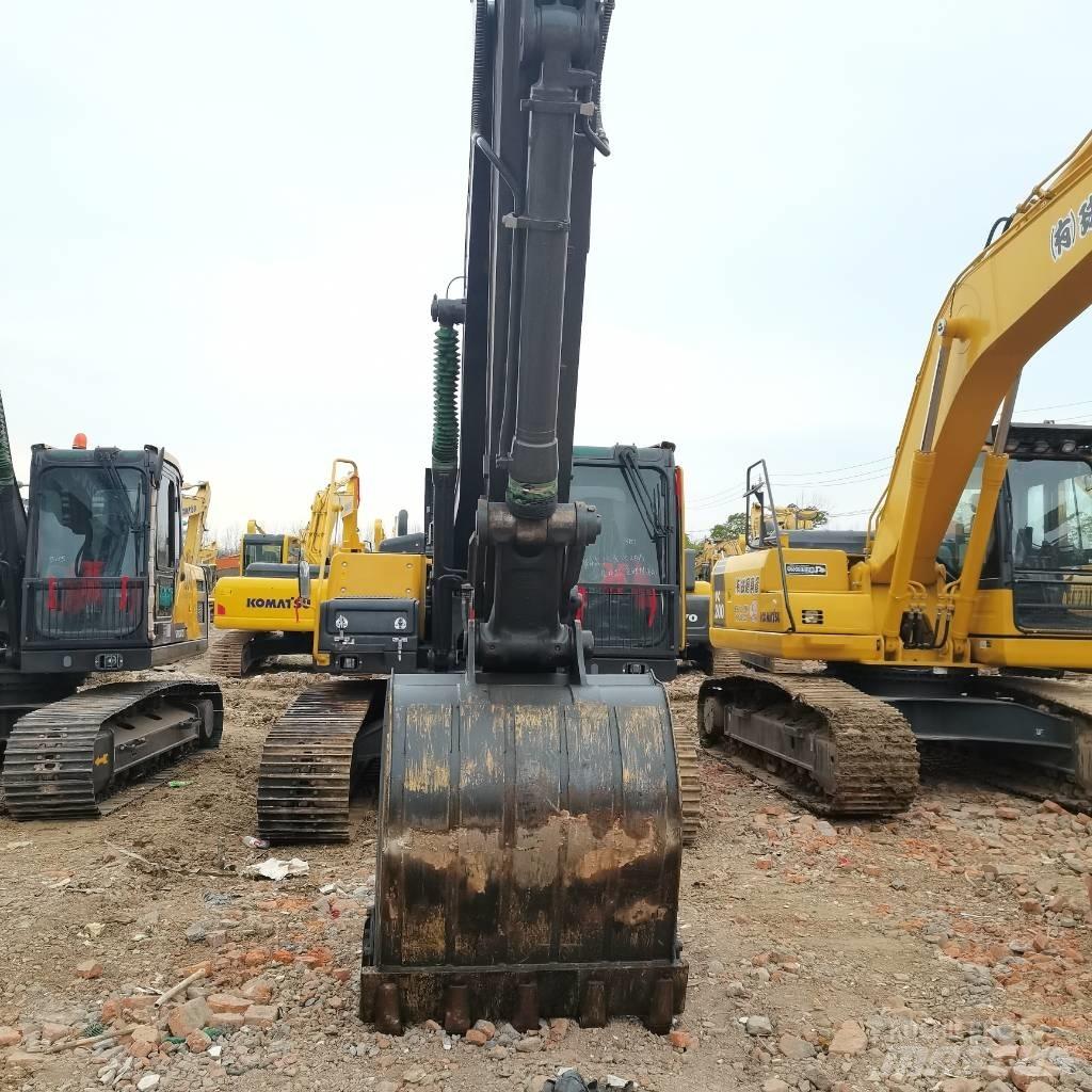 Volvo EC 240 Bagri goseničarji