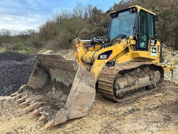 CAT 963D Kolesni nakladalci