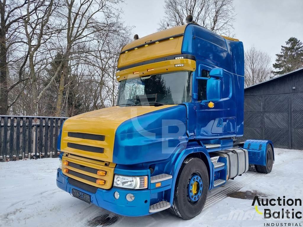 Scania T 114 LA Vlačilci