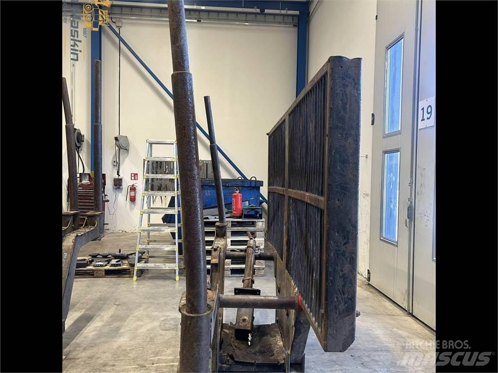 Valmet 890.1 Druge komponente