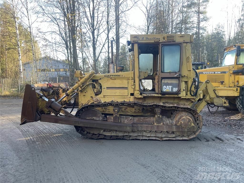 CAT D5B 44x890 Buldožerji goseničarji